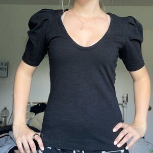 Black puffy sleeve shirt